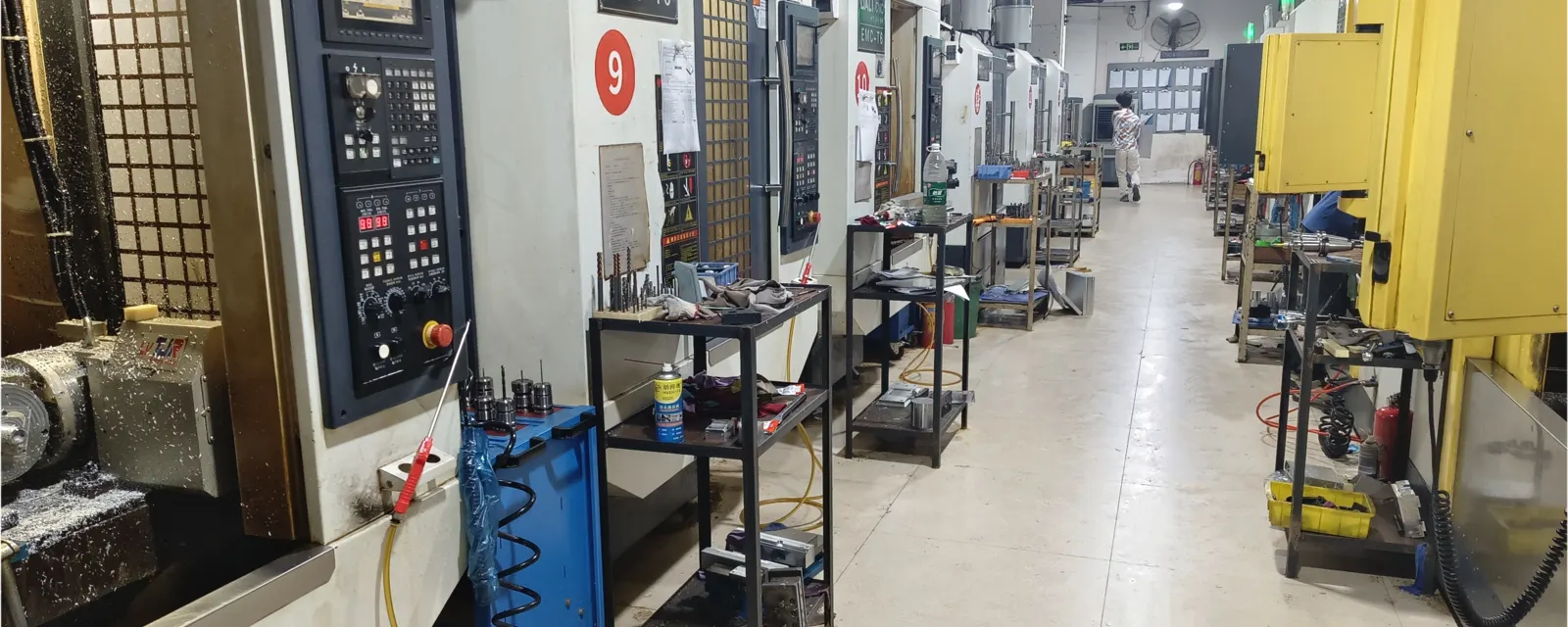 DFocus CNC machining workshop with production equipment